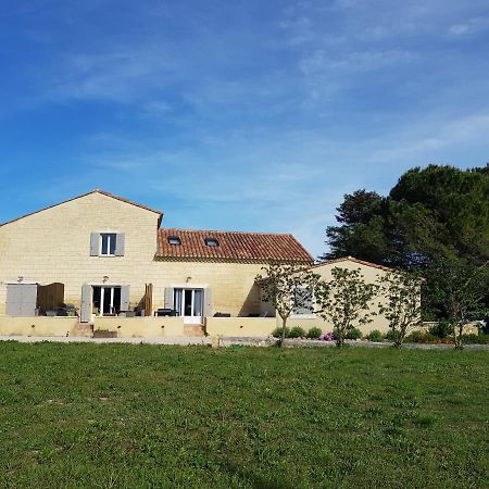 Le Mas Saint Jean Mezoargues ภายนอก รูปภาพ