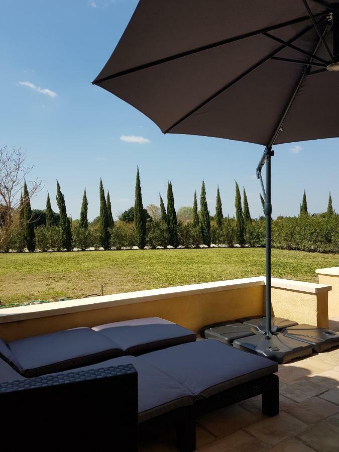 Le Mas Saint Jean Mezoargues ภายนอก รูปภาพ