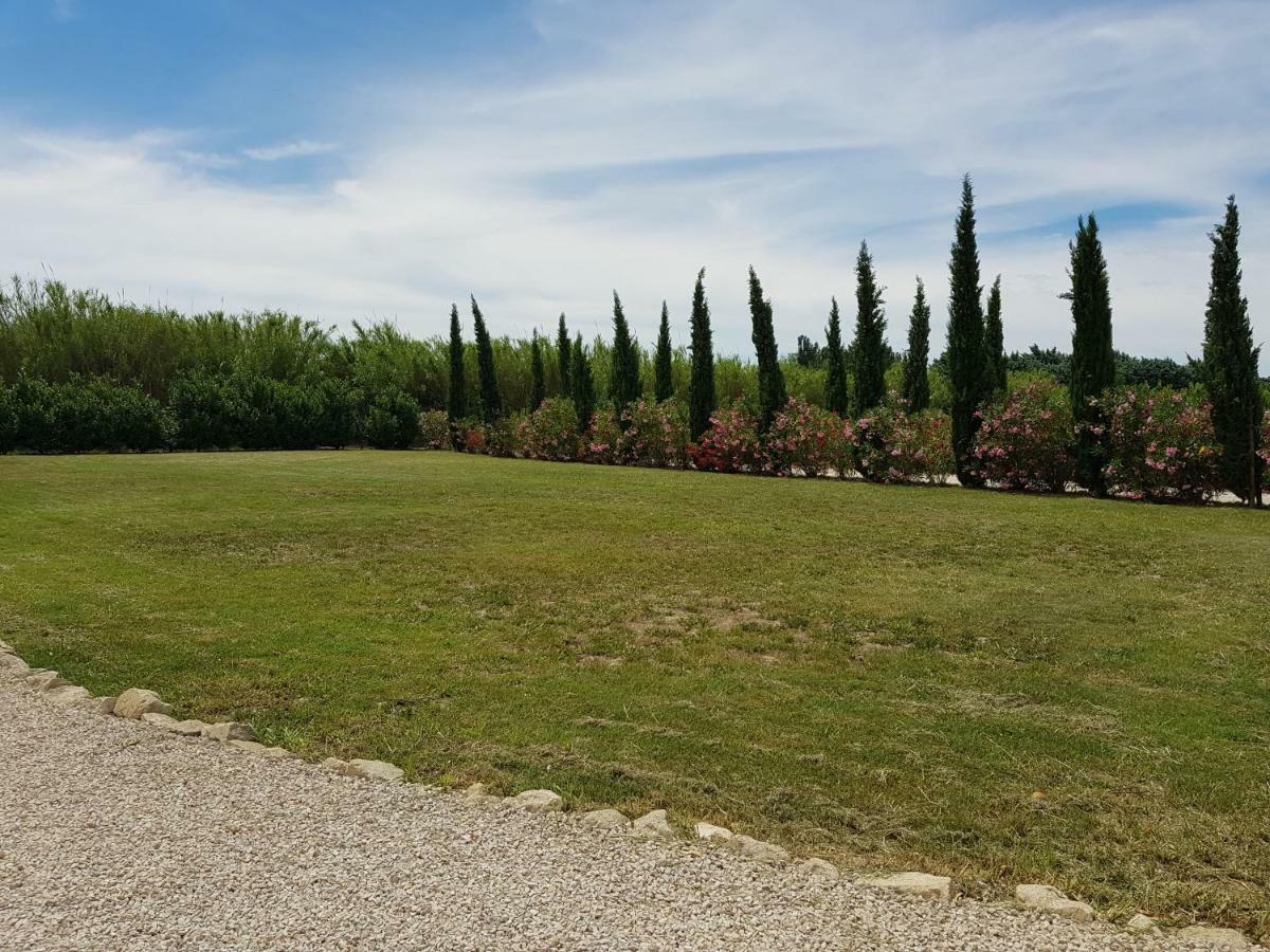 Le Mas Saint Jean Mezoargues ภายนอก รูปภาพ